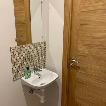 Park 24 Apartment *